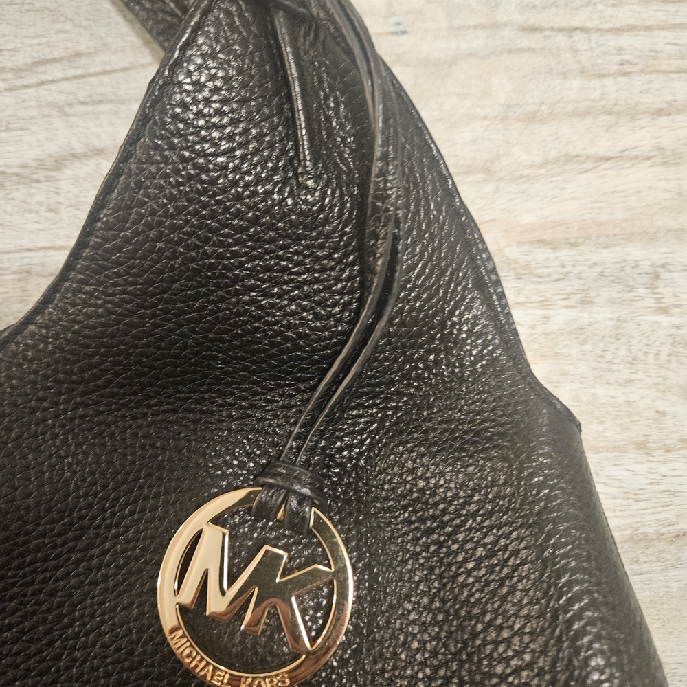 Michael Kors Lg Austin pebbled black Leather Shoulder Bag - Picture 3 of 9